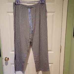 HUE Gray Sweatpants with Elastic Waistband and Cuffs